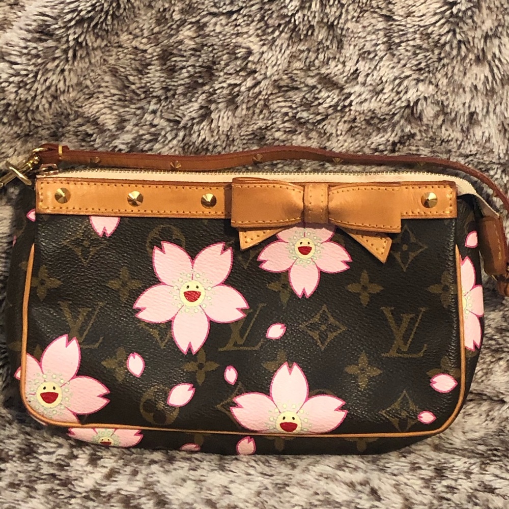 Louis Vuitton Pouchette